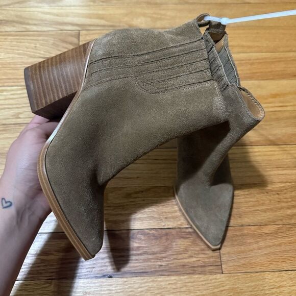 Marc Fisher | Carves Stacked Heel Bootie - Picture 3 of 6